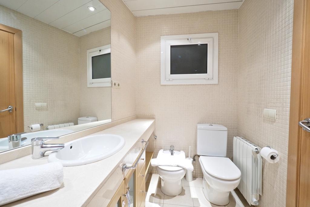 Suites Barcelona Park Gueell Экстерьер фото